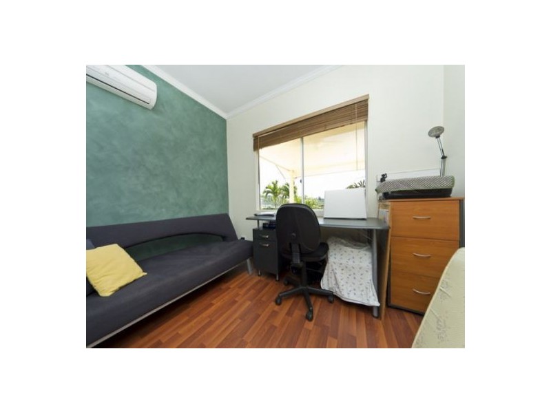 2 Trumpeter Street, Kanimbla QLD 4870