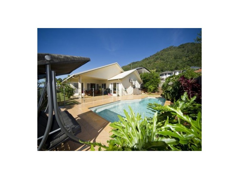 2 Trumpeter Street, Kanimbla QLD 4870