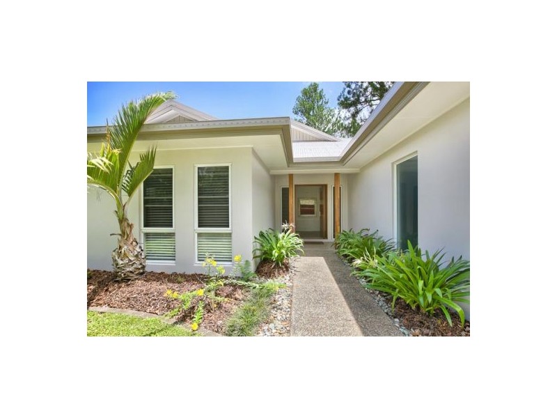 33 Murchison Street, Whitfield QLD 4870