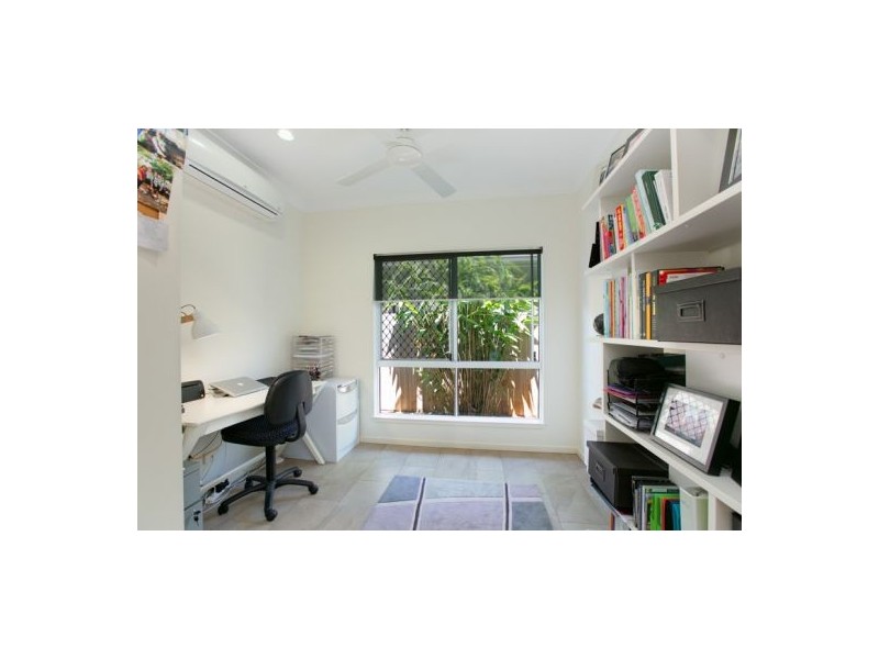 33 Murchison Street, Whitfield QLD 4870