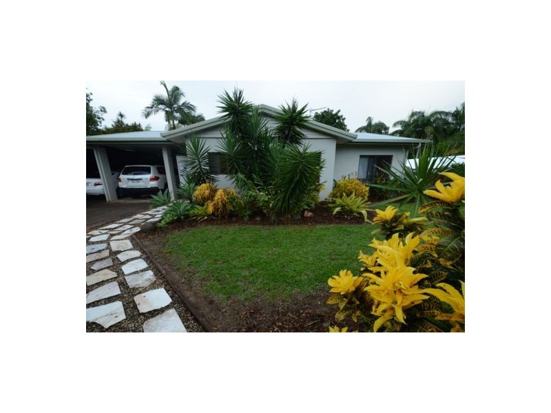 21 Longden Street, Brinsmead QLD 4870