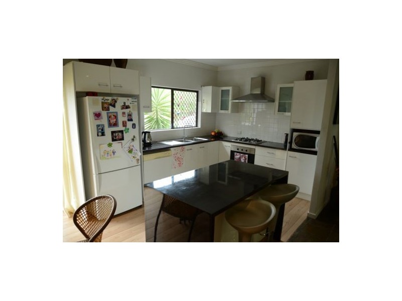 21 Longden Street, Brinsmead QLD 4870