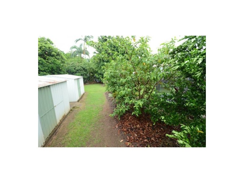 21 Longden Street, Brinsmead QLD 4870