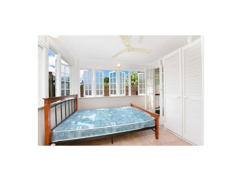 65 Minnie St, Parramatta Park QLD 4870