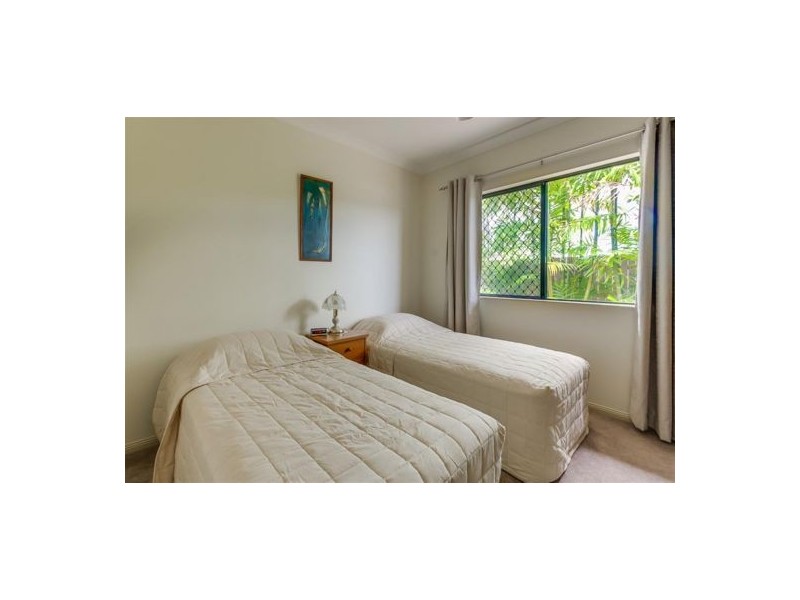 105 McFarlane Drive, Kanimbla QLD 4870