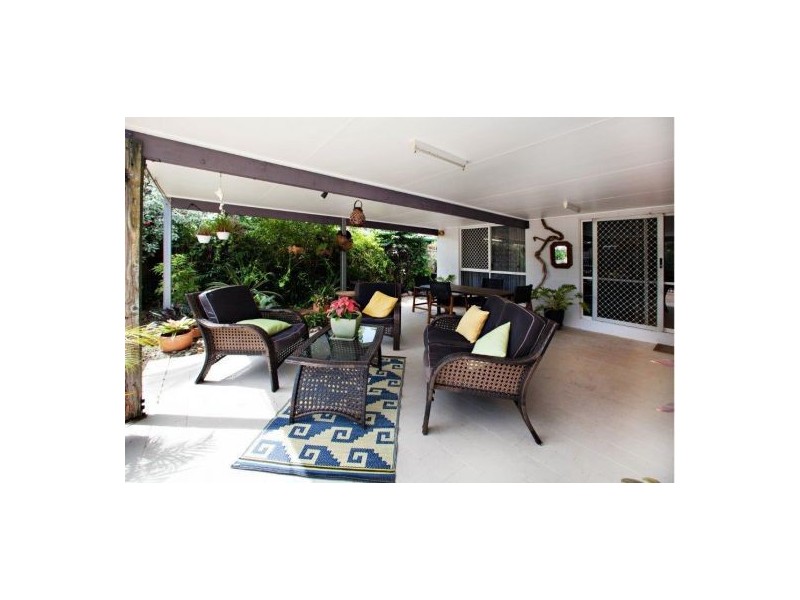 14 Leon Close, Brinsmead QLD 4870