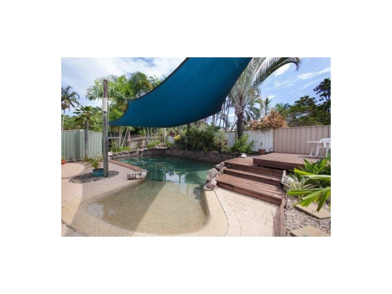 14 Leon Close, Brinsmead QLD 4870