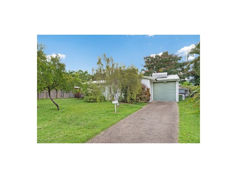 9 Coolum Close, Kewarra Beach QLD 4879