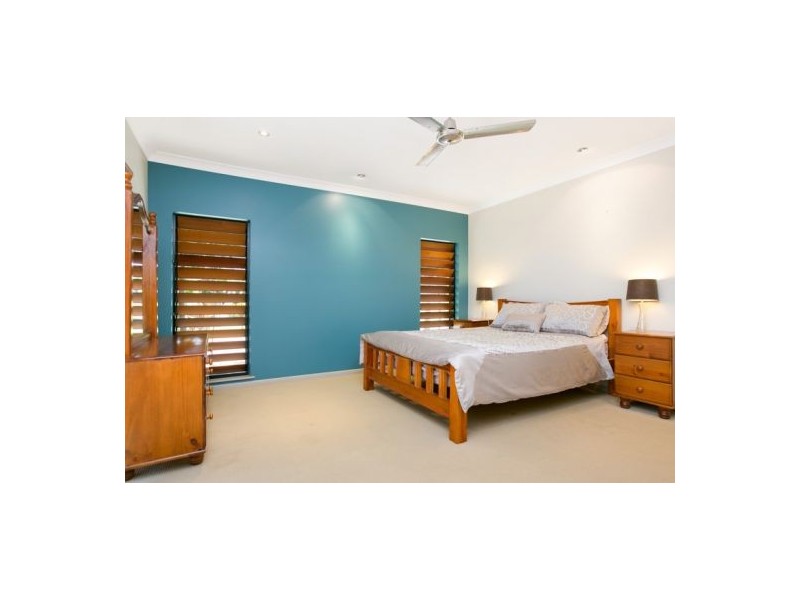 5 Springbrook Ave, Redlynch QLD 4870