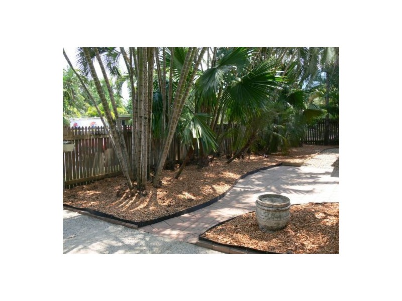 20 Hudson Street, Whitfield QLD 4870