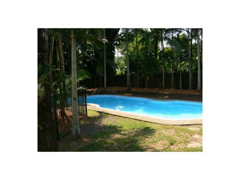 20 Hudson Street, Whitfield QLD 4870