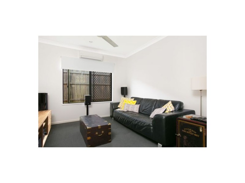 46 City View Crescent, Mooroobool QLD 4870