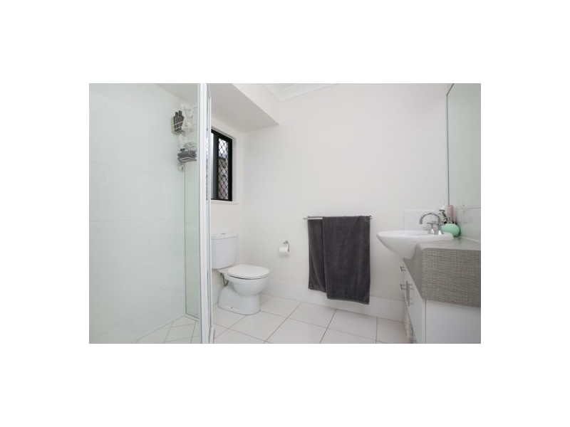 46 City View Crescent, Mooroobool QLD 4870