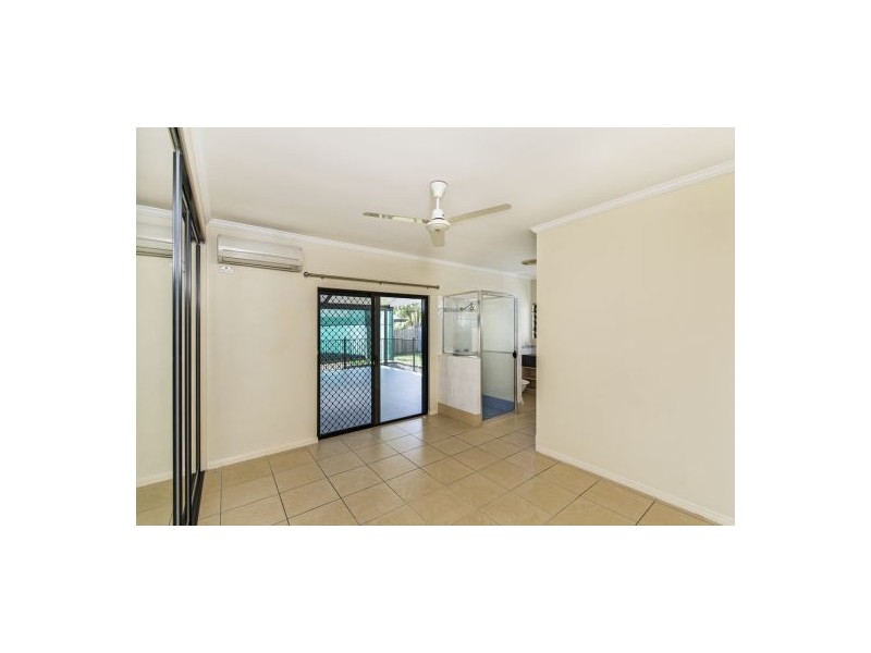 199 McFarlane Drive, Kanimbla QLD 4870