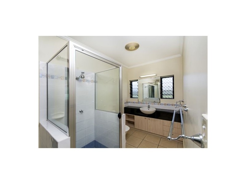 199 McFarlane Drive, Kanimbla QLD 4870