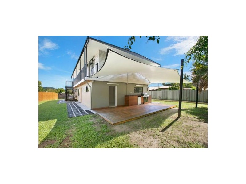 9 Melaleuca Street, Manunda QLD 4870