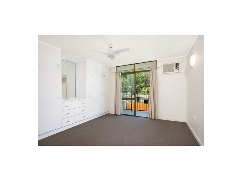 9 Melaleuca Street, Manunda QLD 4870