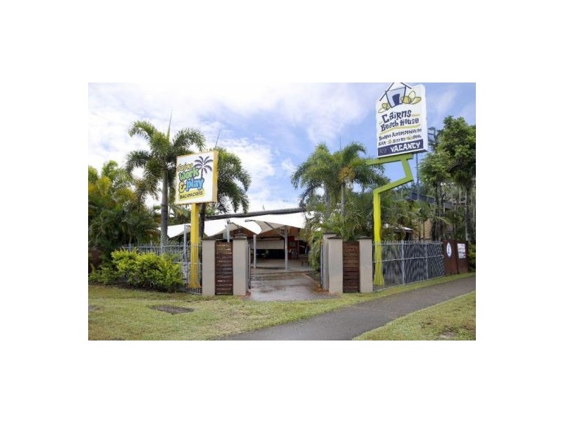 2/241 Sheridan Street, Cairns North QLD 4870