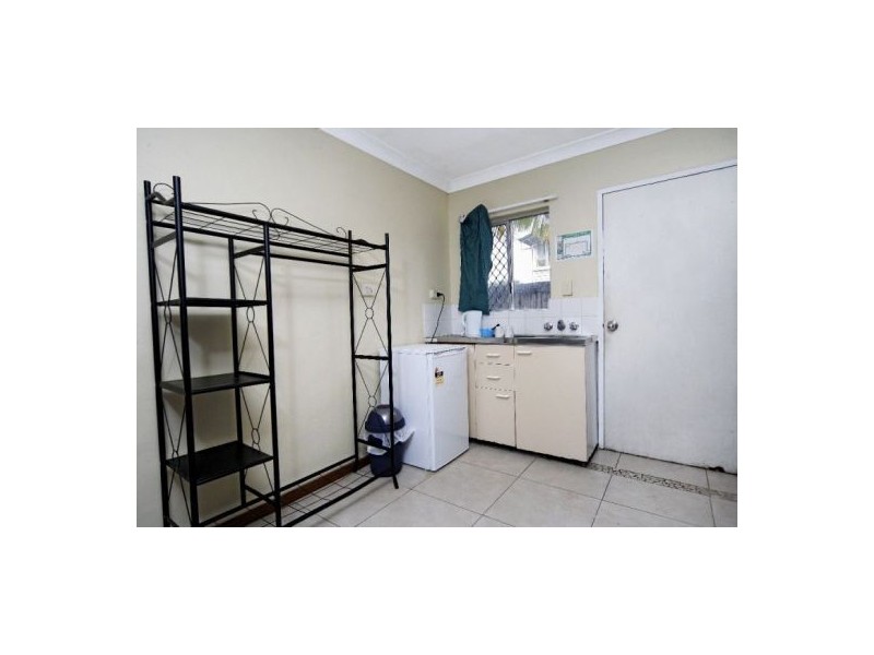 2/241 Sheridan Street, Cairns North QLD 4870