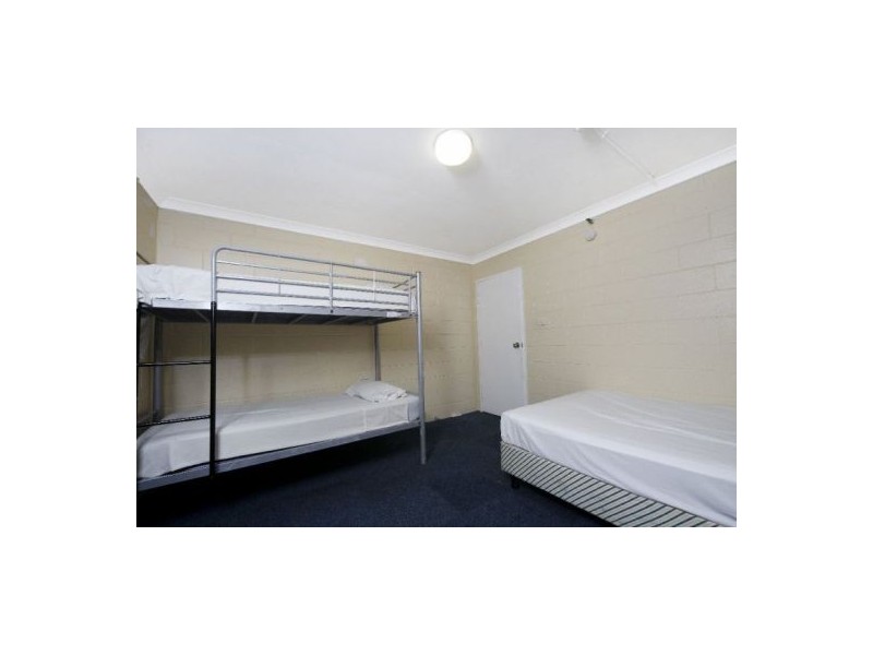 2/241 Sheridan Street, Cairns North QLD 4870