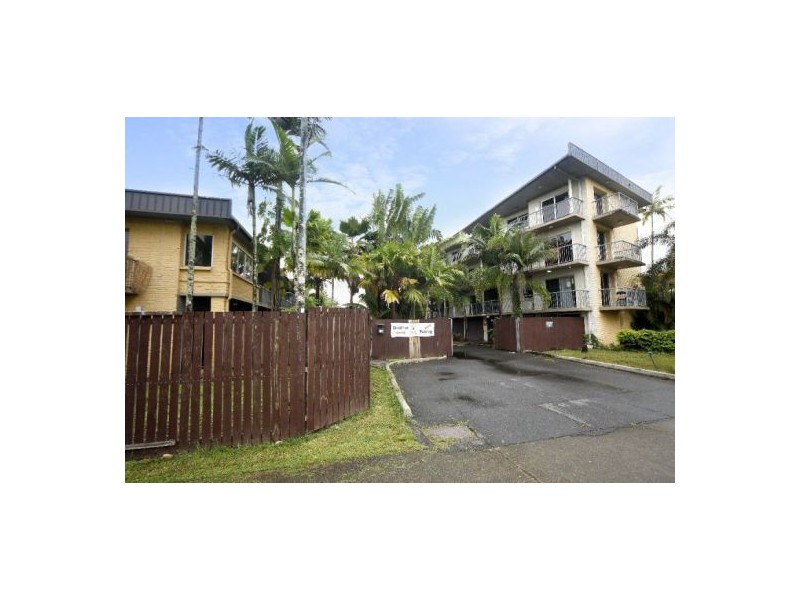 2/241 Sheridan Street, Cairns North QLD 4870