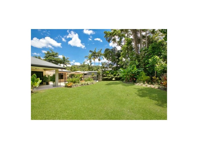 1A Byrnes Close, Whitfield QLD 4870