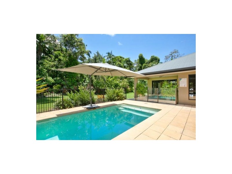 1A Byrnes Close, Whitfield QLD 4870