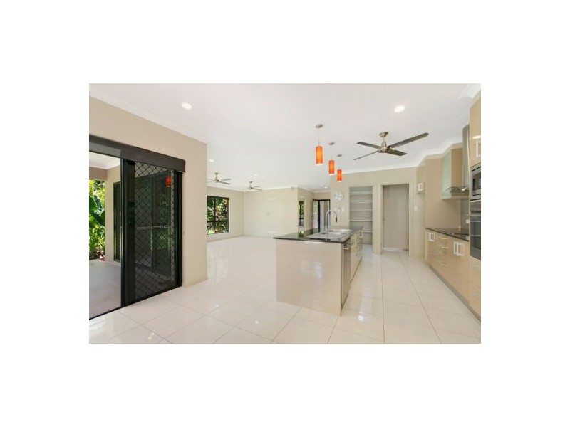 1A Byrnes Close, Whitfield QLD 4870