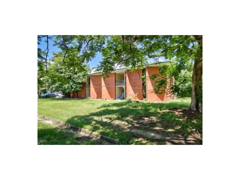 15 Digger St, Cairns North QLD 4870
