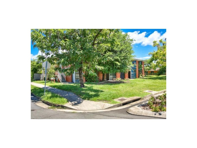 15 Digger St, Cairns North QLD 4870