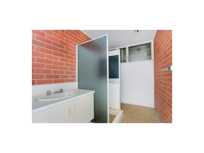 15 Digger St, Cairns North QLD 4870