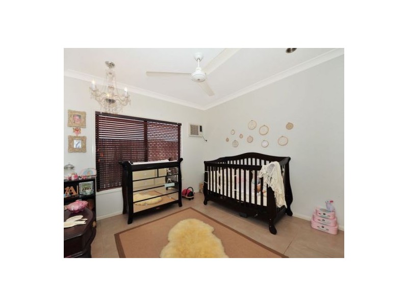 108 McFarlane Drive, Kanimbla QLD 4870