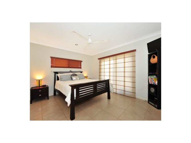 108 McFarlane Drive, Kanimbla QLD 4870