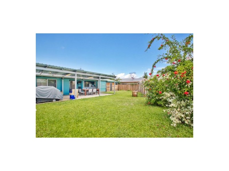 4 Meillion Court, White Rock QLD 4868