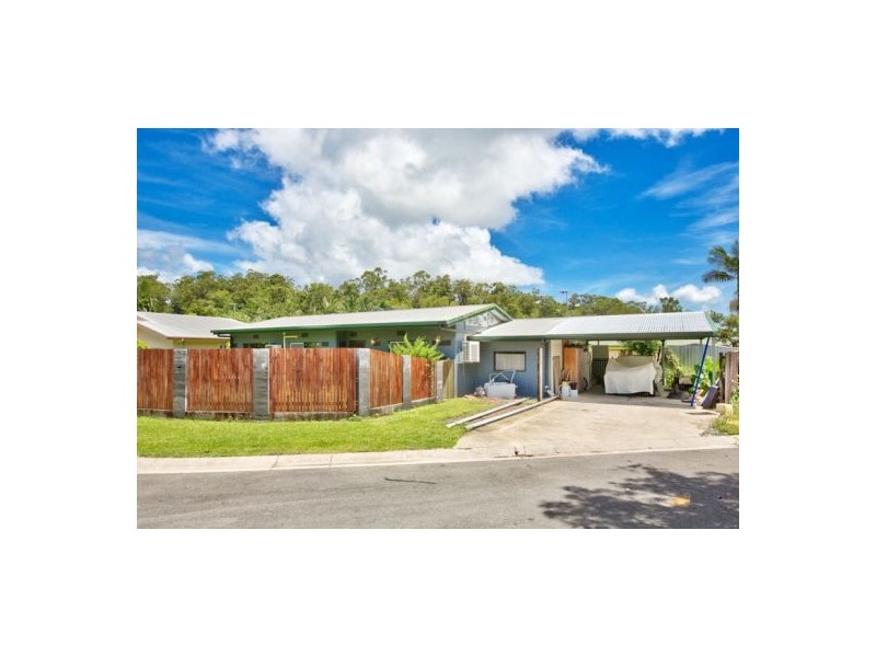 4 Meillion Court, White Rock QLD 4868
