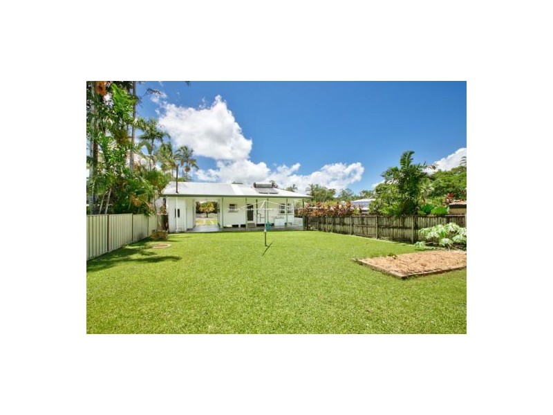 15 Friend Street, Edge Hill QLD 4870