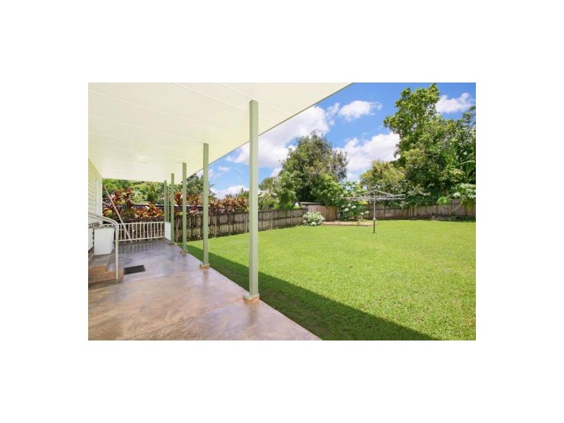 15 Friend Street, Edge Hill QLD 4870
