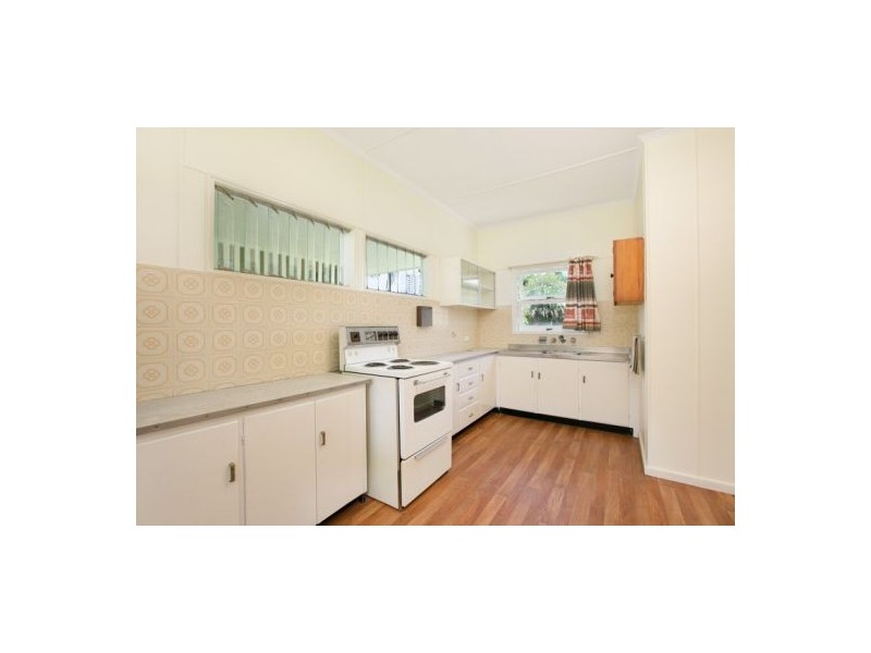 15 Friend Street, Edge Hill QLD 4870