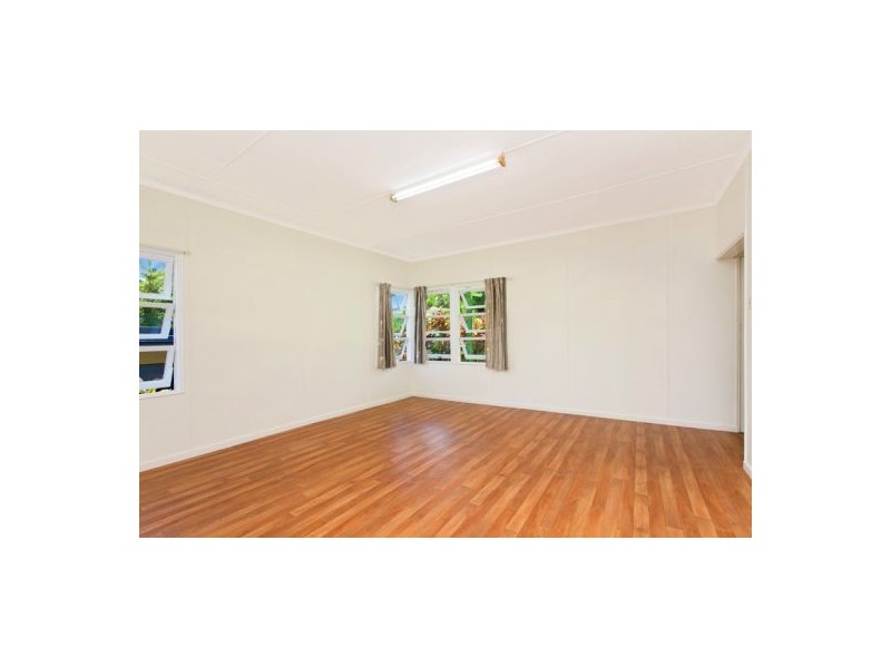 15 Friend Street, Edge Hill QLD 4870