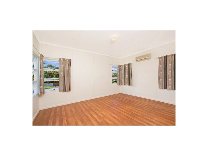 15 Friend Street, Edge Hill QLD 4870