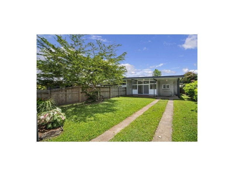 2/35 Ishmael Road, Earlville QLD 4870