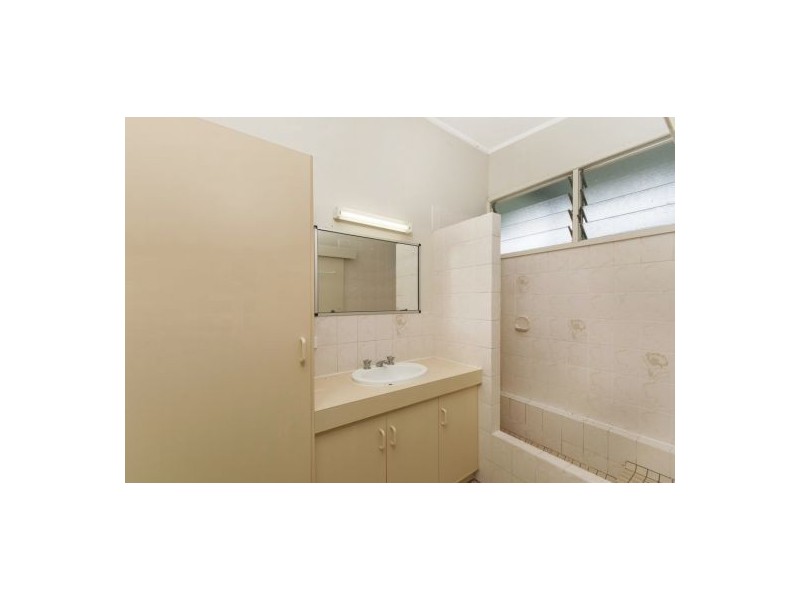 2/35 Ishmael Road, Earlville QLD 4870