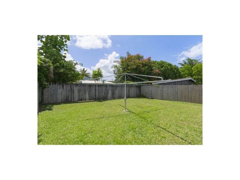 2/35 Ishmael Road, Earlville QLD 4870