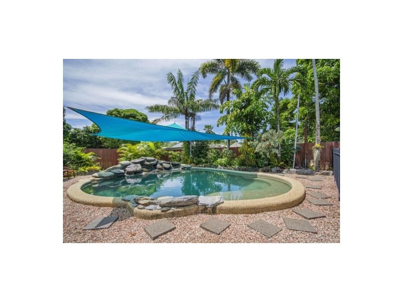 6 Summertime Close, Trinity Park QLD 4879