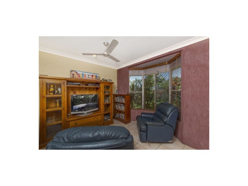 6 Summertime Close, Trinity Park QLD 4879