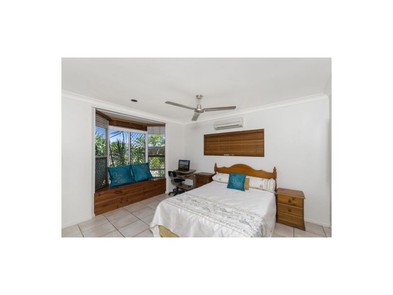 6 Summertime Close, Trinity Park QLD 4879