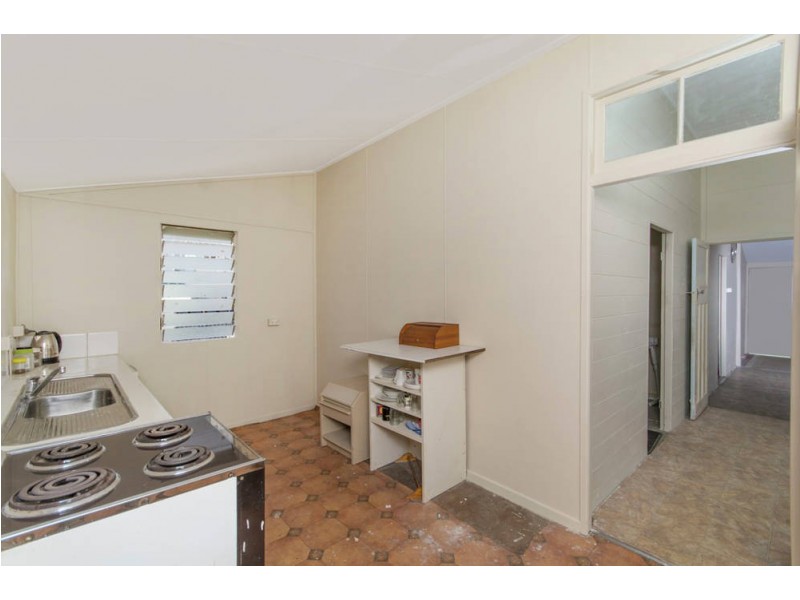 67 Morehead Street, Bungalow QLD 4870