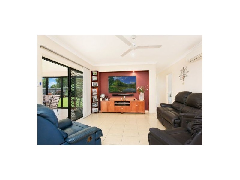 69 Fitzmaurice Drive, Bentley Park QLD 4869