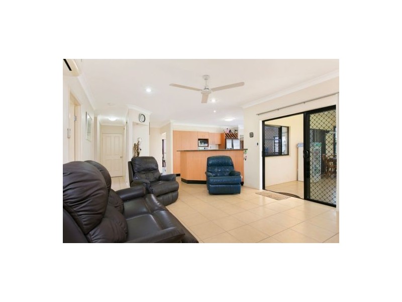 69 Fitzmaurice Drive, Bentley Park QLD 4869