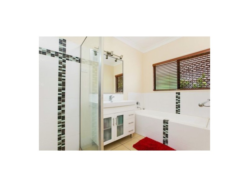 69 Fitzmaurice Drive, Bentley Park QLD 4869